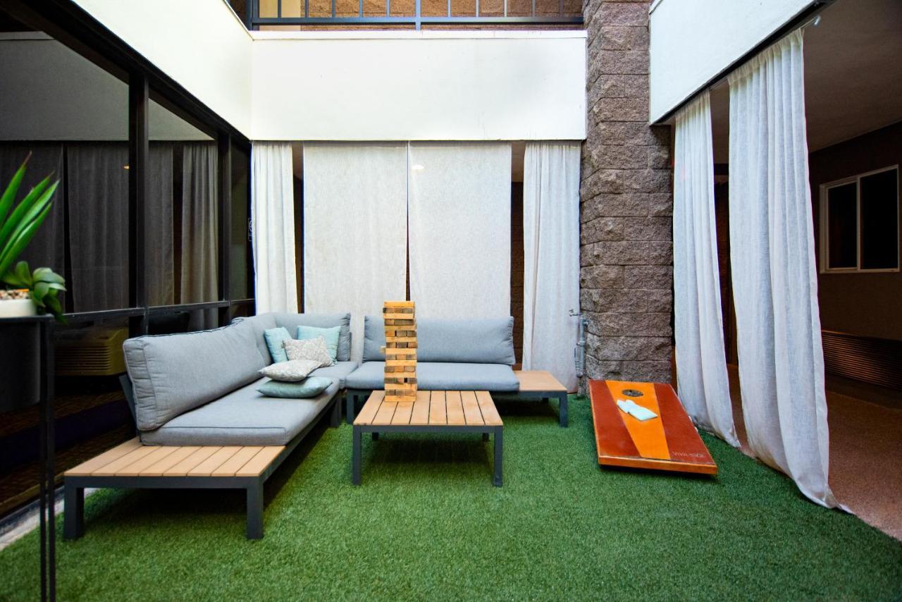 Hotel Del Sol, Boutique Phoenix Airport Exterior photo